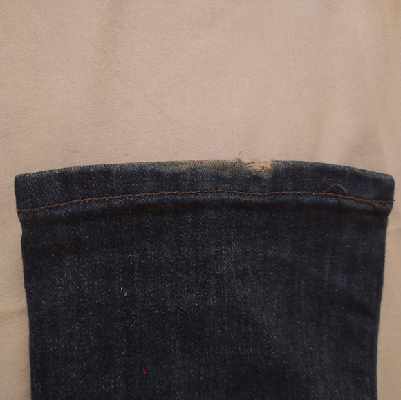 Levi's 'Too Super Low' Skinny Jeans - Picture 5 of 5